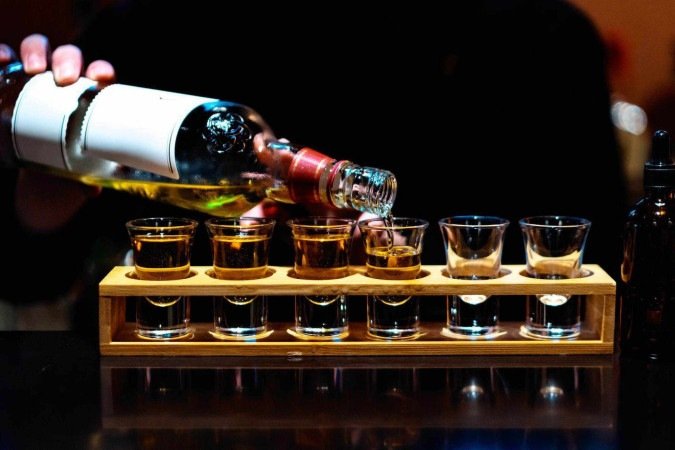 Intoxicação por metanol: mundo já teve 40 mil casos e 14 mil mortes nos últimos 27 anos, indica levantamento - (crédito: BBC Geral) Intoxicação por metanol: mundo já teve 40 mil casos e 14 mil mortes nos últimos 27 anos, indica levantamento - (crédito: BBC Geral)