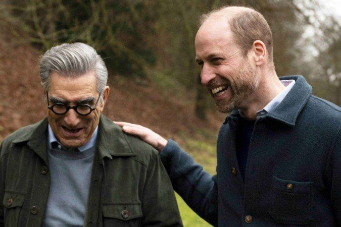 O ator e co-criador da série <em>Schitt's Creek</em>, Eugene Levy, recebeu uma visita guiada ao castelo de Windsor pelo Príncipe William -  (crédito: AppleTV+/PA)