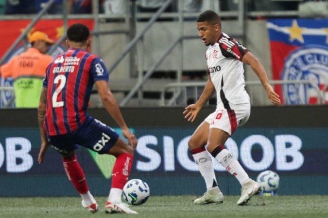 Samuel Lino ainda não conseguiu se destacar com a camisa do Flamengo - (crédito: Foto: Gilvan de Souza/Flamengo) Samuel Lino ainda não conseguiu se destacar com a camisa do Flamengo - (crédito: Foto: Gilvan de Souza/Flamengo)