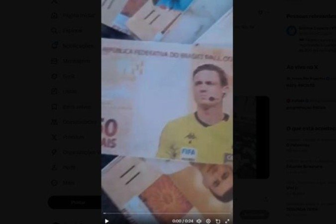 Torcida do Grêmio protesta contra nível de arbitragem no Brasileirão - (crédito: Foto: Reprodução / X) Torcida do Grêmio protesta contra nível de arbitragem no Brasileirão - (crédito: Foto: Reprodução / X)