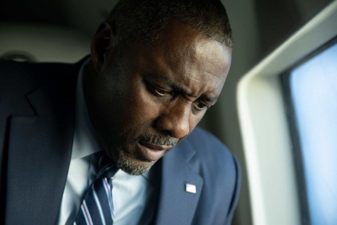 Idris Elba faz o papel do presidente americano  