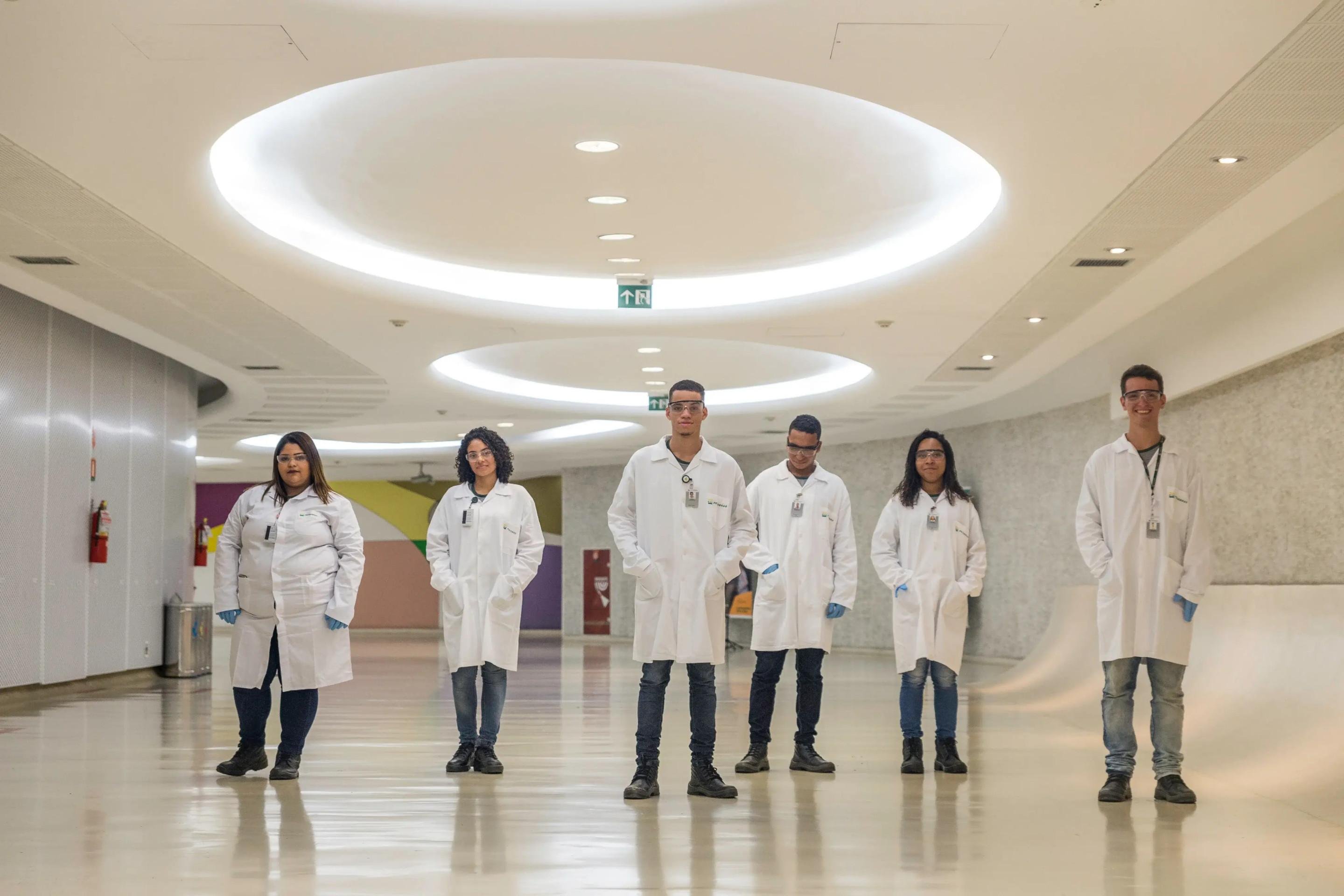 Petrobras abre nesta segunda (6) 715 vagas de jovem aprendiz em todo o país