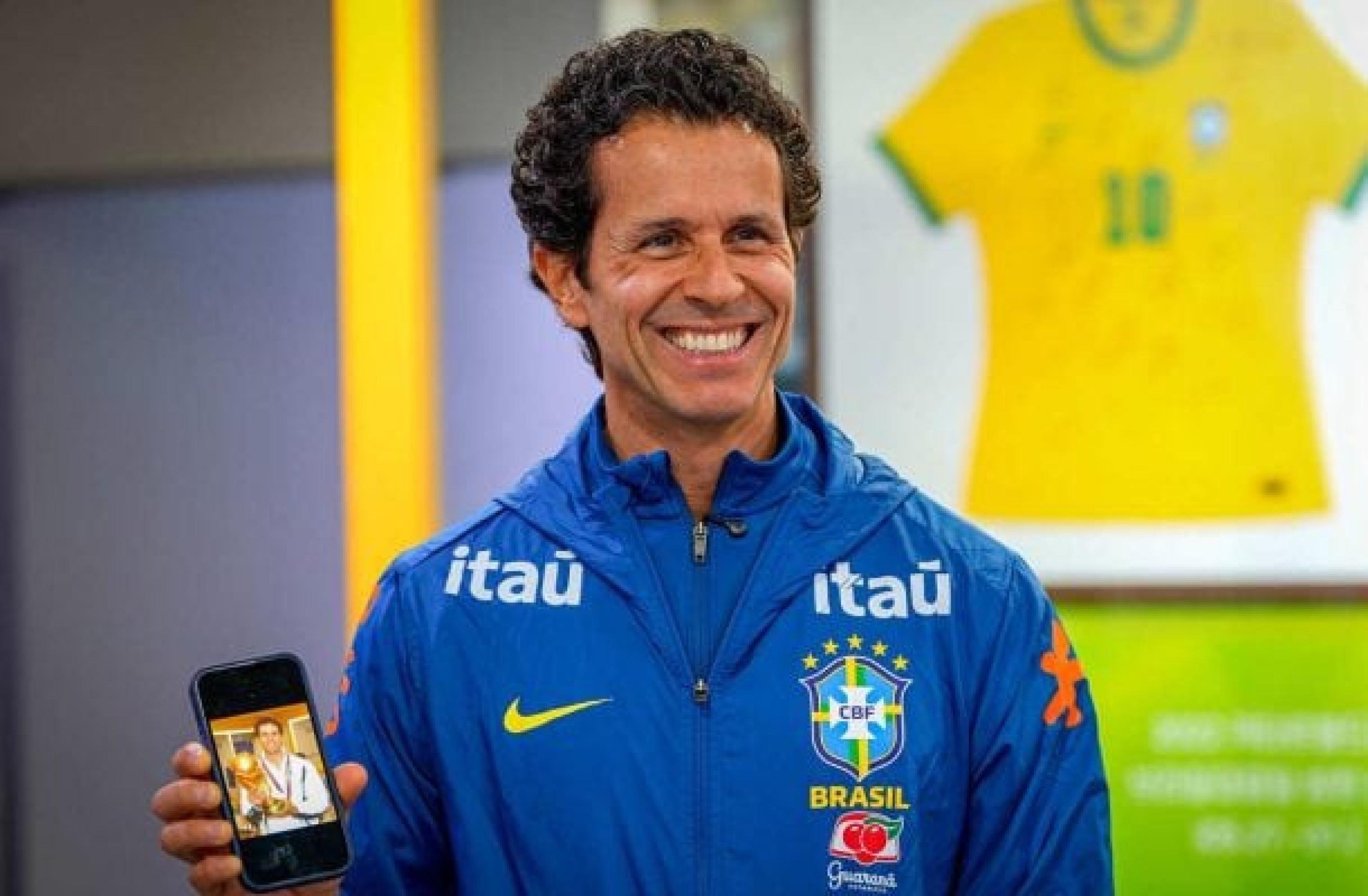 Médico da Seleção Brasileira comenta retorno do Brasil aos países do penta: “Muita emoção”