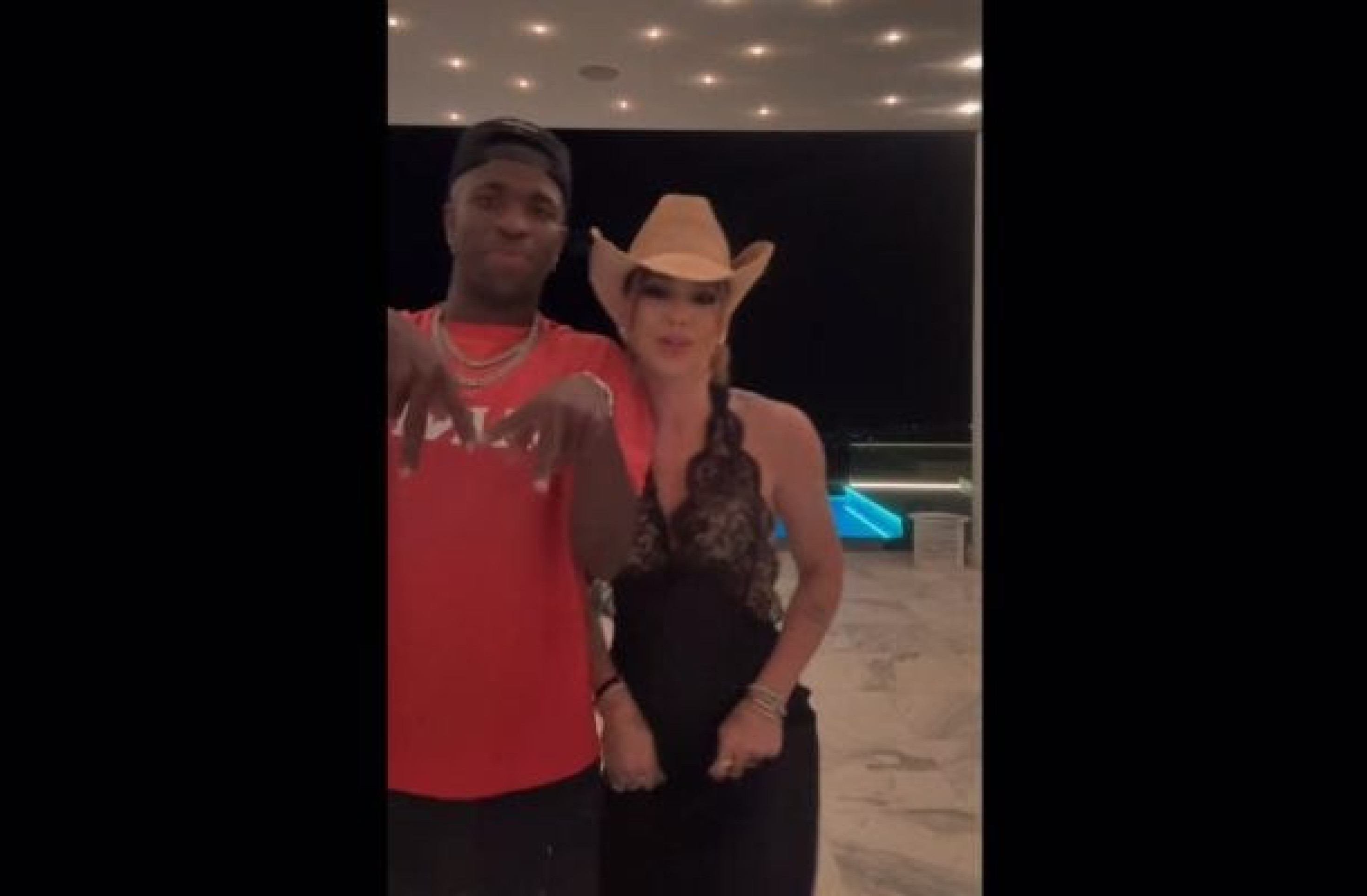 Assumidos? Vini Jr faz primeira aparição com Virgínia Fonseca nas redes sociais; vídeo