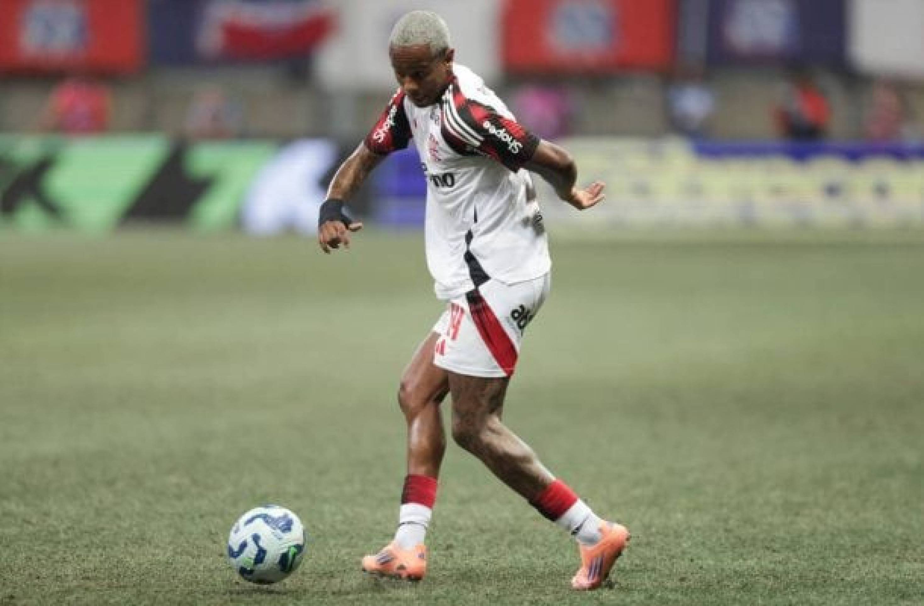 Com expulsão, Wallace Yan perde nova chance no Flamengo