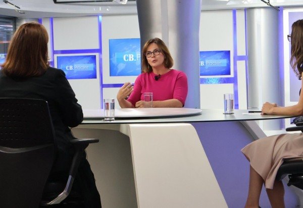 Bruna Gaston CB/DA Press