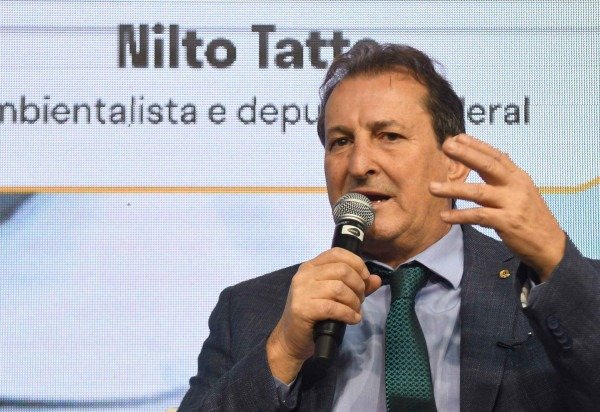  Ed Alves CB/DA Press