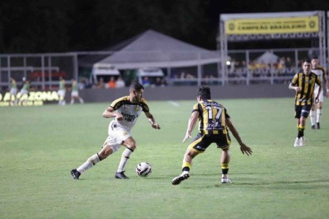 Times estão em momentos distintos e Série B pega fogo -  (crédito: Foto: Celso da Luz/ Criciúma E.C.)