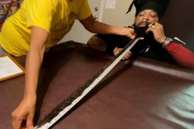 Norte-americano bate o recorde de maior barba do mundo