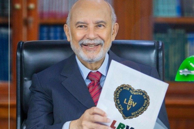 À frente da Legião da Boa Vontade desde 1979, José de Paiva Netto liderou ações nas áreas da educação e da promoção humana e social
-  (crédito: Divulgação)