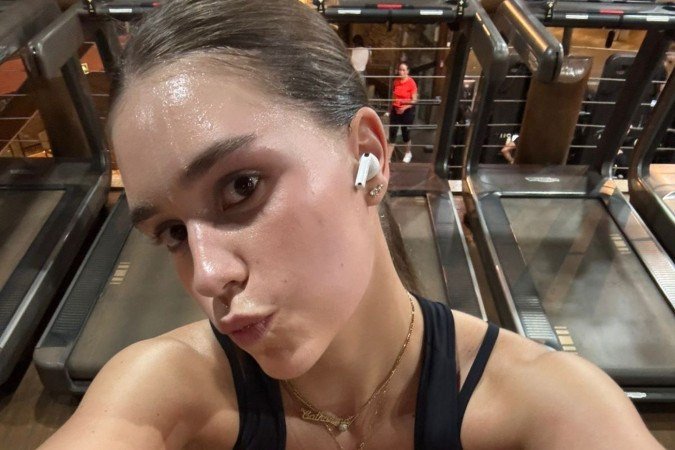 Catharina aproveita cada aula, contagiada pela música, luzes e incentivo do professor