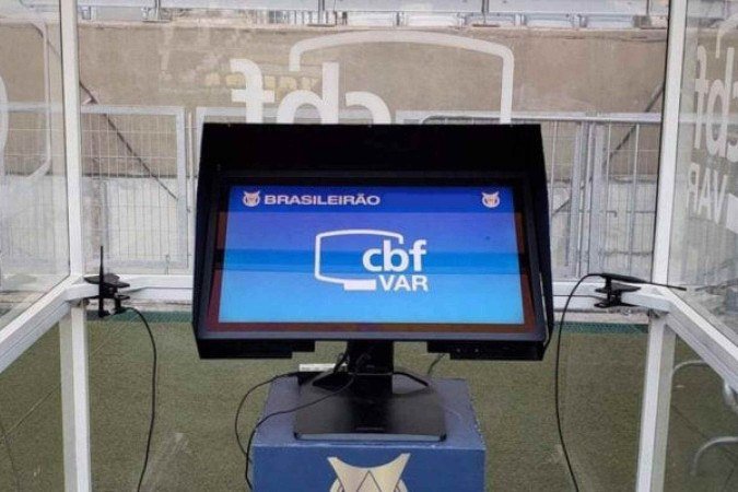 Sálvio Spínola faz recomendação à CBF sobre arbitragem no Brasileirão - (crédito: Foto: Fernando Torres/CBF) Sálvio Spínola faz recomendação à CBF sobre arbitragem no Brasileirão - (crédito: Foto: Fernando Torres/CBF)
