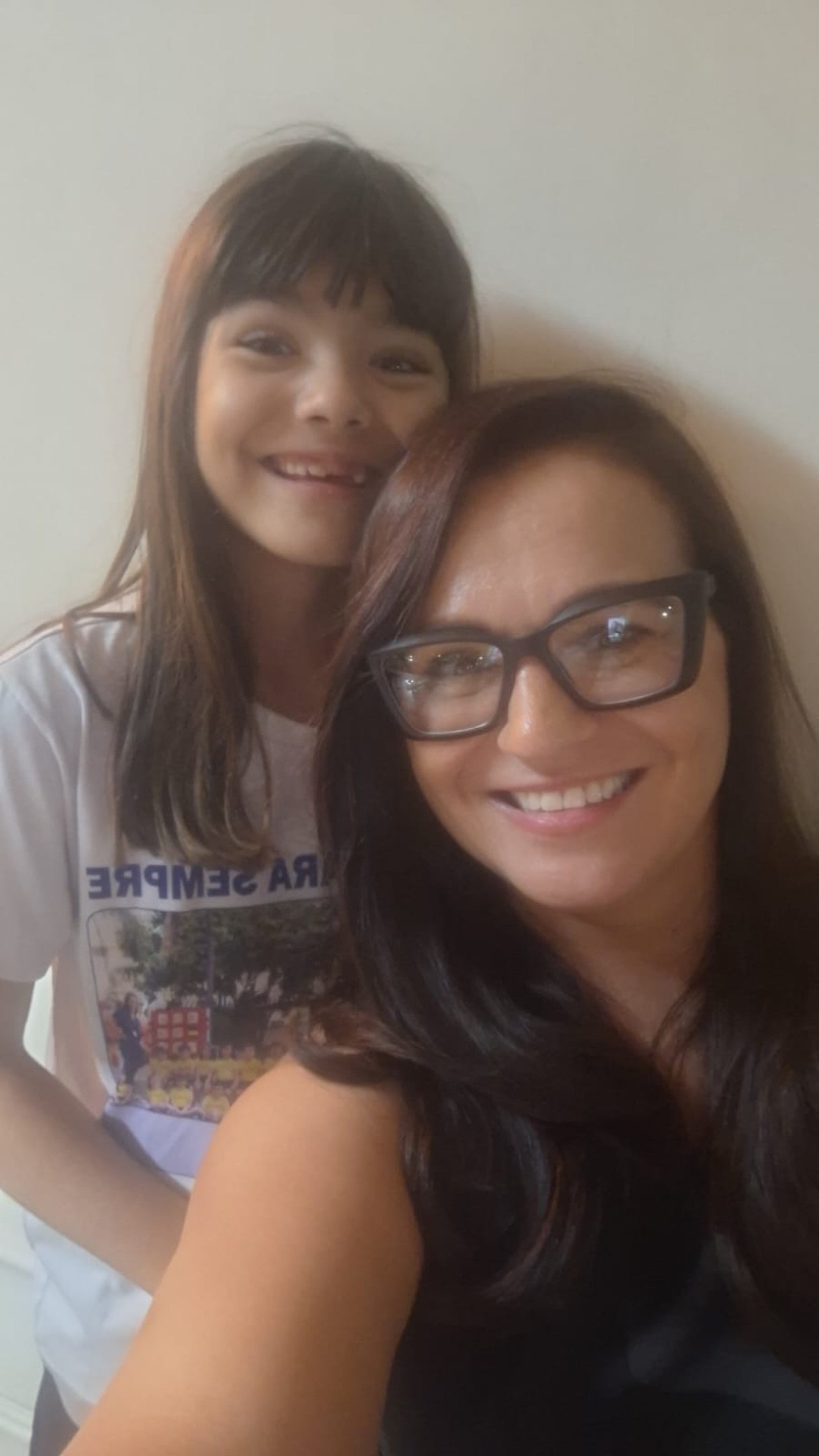 Fabiola Torino faz detudo para ter umarelação de parceria coma filha, Manuela