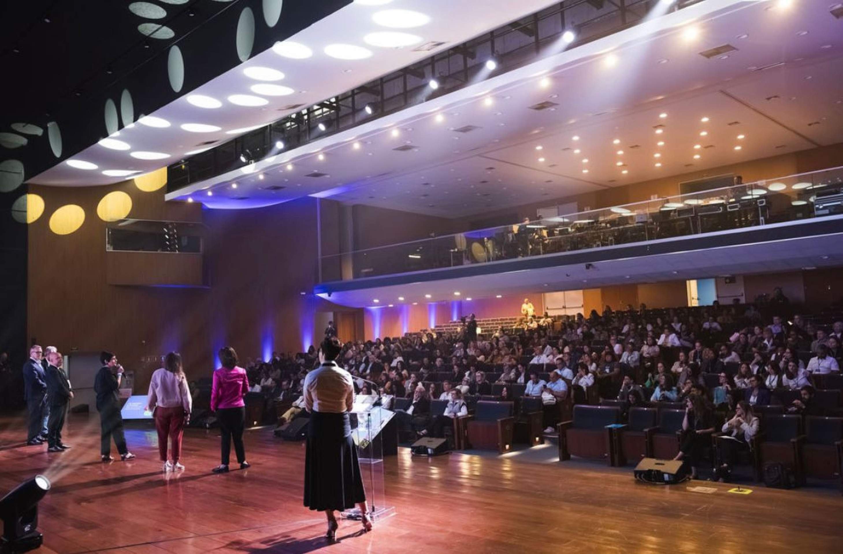 2° Simpósio Internacional de Educação Infantil  debate políticas públicas