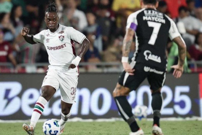 SANTI MORENO - Voltou a ganhar minutos, mas não correspondeu. Entrou na segunda etapa no lugar de Canobbio, errou quase tudo que tentou e não foi bem mais uma vez. NOTA 4.0 - Foto: Marcelo Gonçalves/Fluminense
