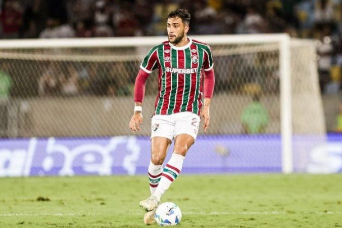 FREYTES - Foi de altos e baixos. Participou do lance do gol de Martinelli ao brigar pela bola na área. Nos minutos finais, porém, errou duas vezes e teve papel direto na derrota.NOTA 6.0 - Foto: Marcelo Gonçalves/Fluminense