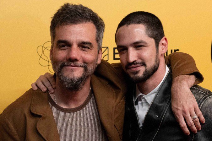 Os atores Wagner Moura e 
Gabriel Leone, no Festival do Rio