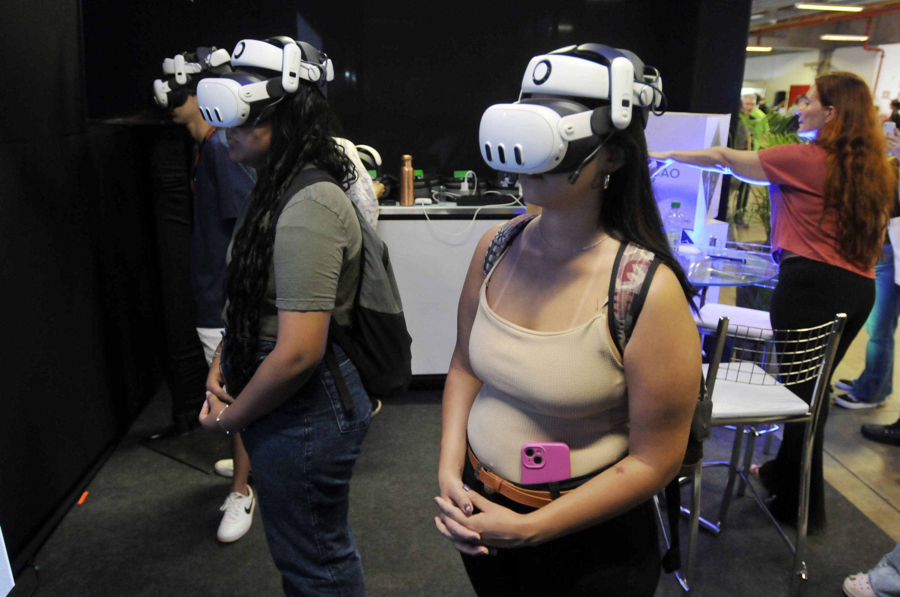 Ana Luiza gostou do filme 3D sobre a Amazônia