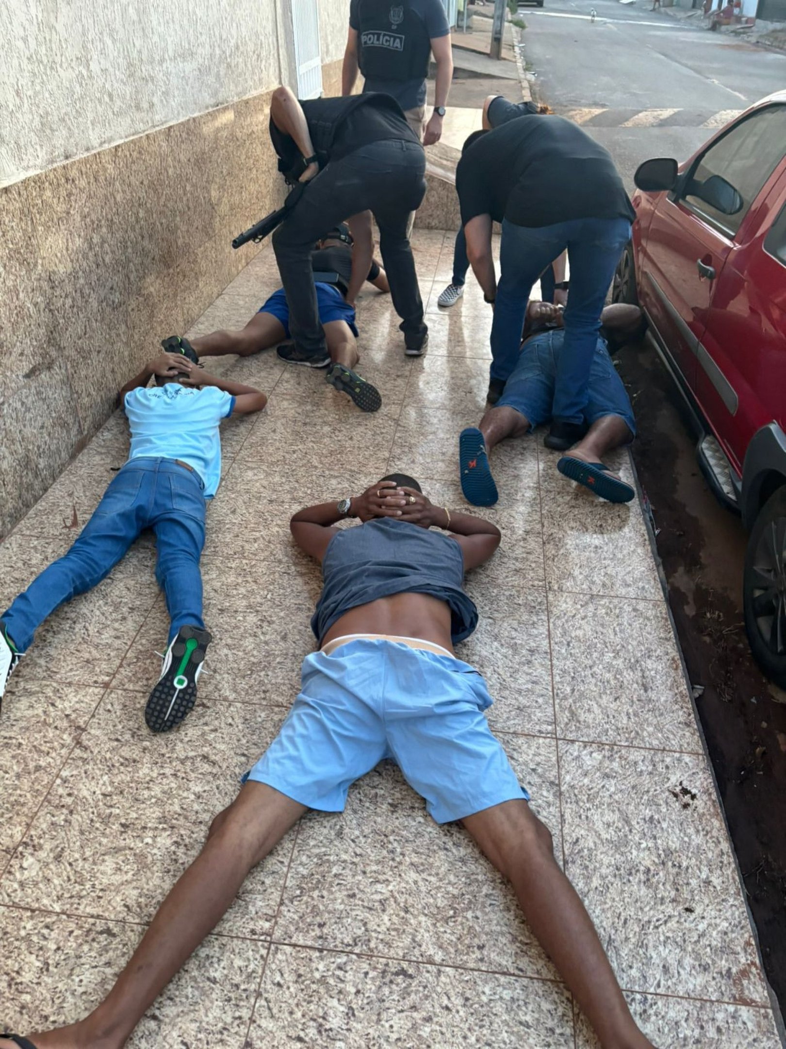 Foragido de facção criminosa do Piauí é preso em Samambaia