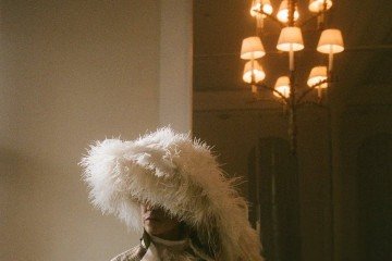 Atriz brasileira Fernanda Torres para a revista holandesa 'Numéro Netherlands'