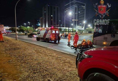 Colisão entre moto e ônibus deixa uma pessoa ferida