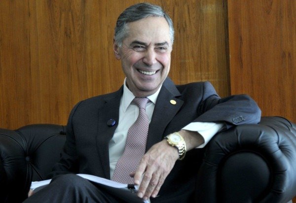  Ed Alves CB/DA Press