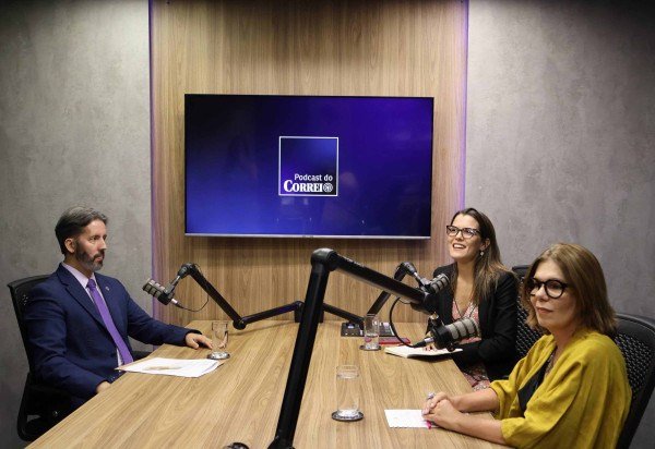 Bruna Gaston CB/DA Press