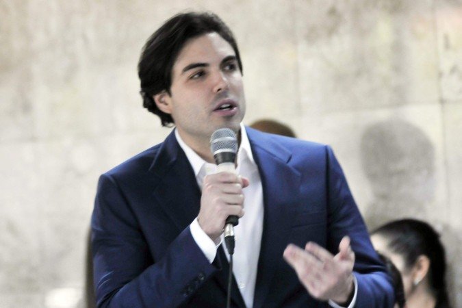 {'nm_midia_inter_thumb1':'https://midias.correiobraziliense.com.br/_midias/jpg/2025/10/09/360x240/1_09102025ea-35-59657142.jpg', 'id_midia_tipo':'2', 'id_tetag_galer':'', 'id_midia':'68e84258700d0', 'cd_midia':59668746, 'ds_midia_link': 'https://midias.correiobraziliense.com.br/_midias/jpg/2025/10/09/675x450/1_09102025ea-35-59657142.jpg', 'ds_midia': ' 09/10/2025 Ed Alves CB/DA Press. Cidades. Nova Secretaria da Juventude - Secretario Andre kubitschek - Cerimonia no Palacio do Buriti - Presença do Governador Ibanies Rocha e da Vice Celina Leão.', 'ds_midia_credi': ' Ed Alves CB/DA Press', 'ds_midia_titlo': ' 09/10/2025 Ed Alves CB/DA Press. Cidades. Nova Secretaria da Juventude - Secretario Andre kubitschek - Cerimonia no Palacio do Buriti - Presença do Governador Ibanies Rocha e da Vice Celina Leão.', 'cd_tetag': '1', 'cd_midia_w': '675', 'cd_midia_h': '450', 'align': 'Left'}