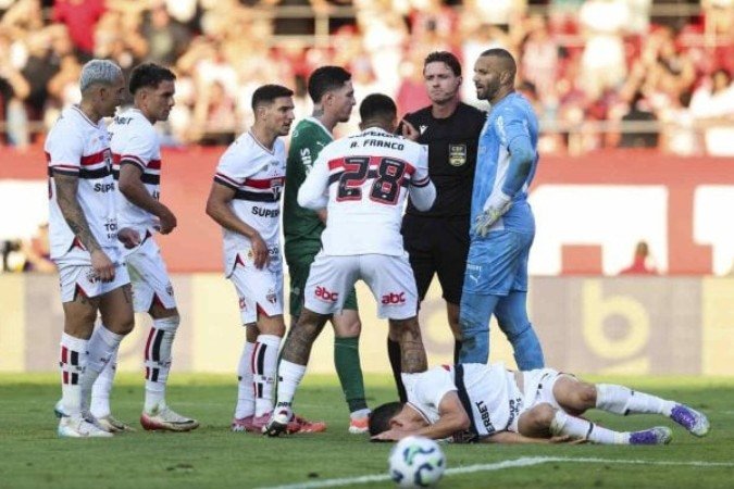 Polêmicas da partida do último domingo seguem rendendo assunto -  (crédito: Foto: Alexandre Schneider/Getty Images)