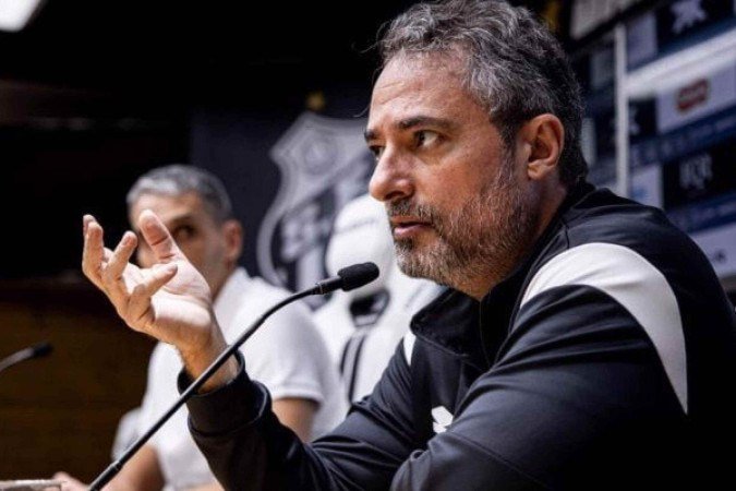 Alexandre Mattos, diretor de futebol do Santos - (crédito: Foto: Raul Baretta/Santos FC) Alexandre Mattos, diretor de futebol do Santos - (crédito: Foto: Raul Baretta/Santos FC)