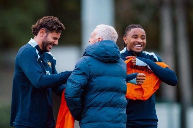Jogadores da França durante treinamento da seleção -  (crédito: Foto: Divulgação / FFF)