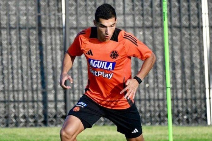 Serna em treino pela seleção da Colômbia - (crédito: Foto: Divulgação / FCF) Serna em treino pela seleção da Colômbia - (crédito: Foto: Divulgação / FCF)