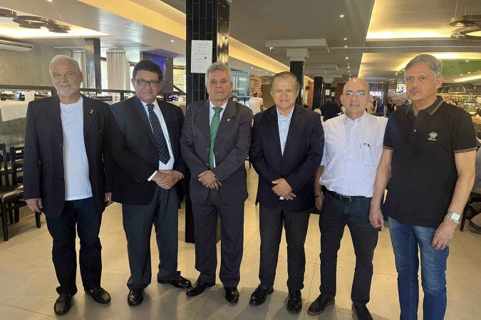 {'nm_midia_inter_thumb1':'https://midias.correiobraziliense.com.br/_midias/jpg/2025/10/09/360x240/1_img-1766-59668244.jpg', 'id_midia_tipo':'2', 'id_tetag_galer':'', 'id_midia':'68e83fe22fce9', 'cd_midia':59668648, 'ds_midia_link': 'https://midias.correiobraziliense.com.br/_midias/jpg/2025/10/09/675x450/1_img-1766-59668244.jpg', 'ds_midia': 'Eixo Capital. Almoço da Assor ', 'ds_midia_credi': 'Ana Maria Campos/CB/D.A Press', 'ds_midia_titlo': 'Eixo Capital. Almoço da Assor ', 'cd_tetag': '1', 'cd_midia_w': '675', 'cd_midia_h': '449', 'align': 'Left'}