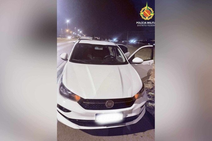 PMDF apreende trio de adolescentes após perseguição -  (crédito: PMDF/Divulgação)