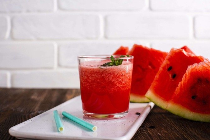 A melancia é uma fruta composta por cerca de 90% de água - (crédito: Freepik) A melancia é uma fruta composta por cerca de 90% de água - (crédito: Freepik)