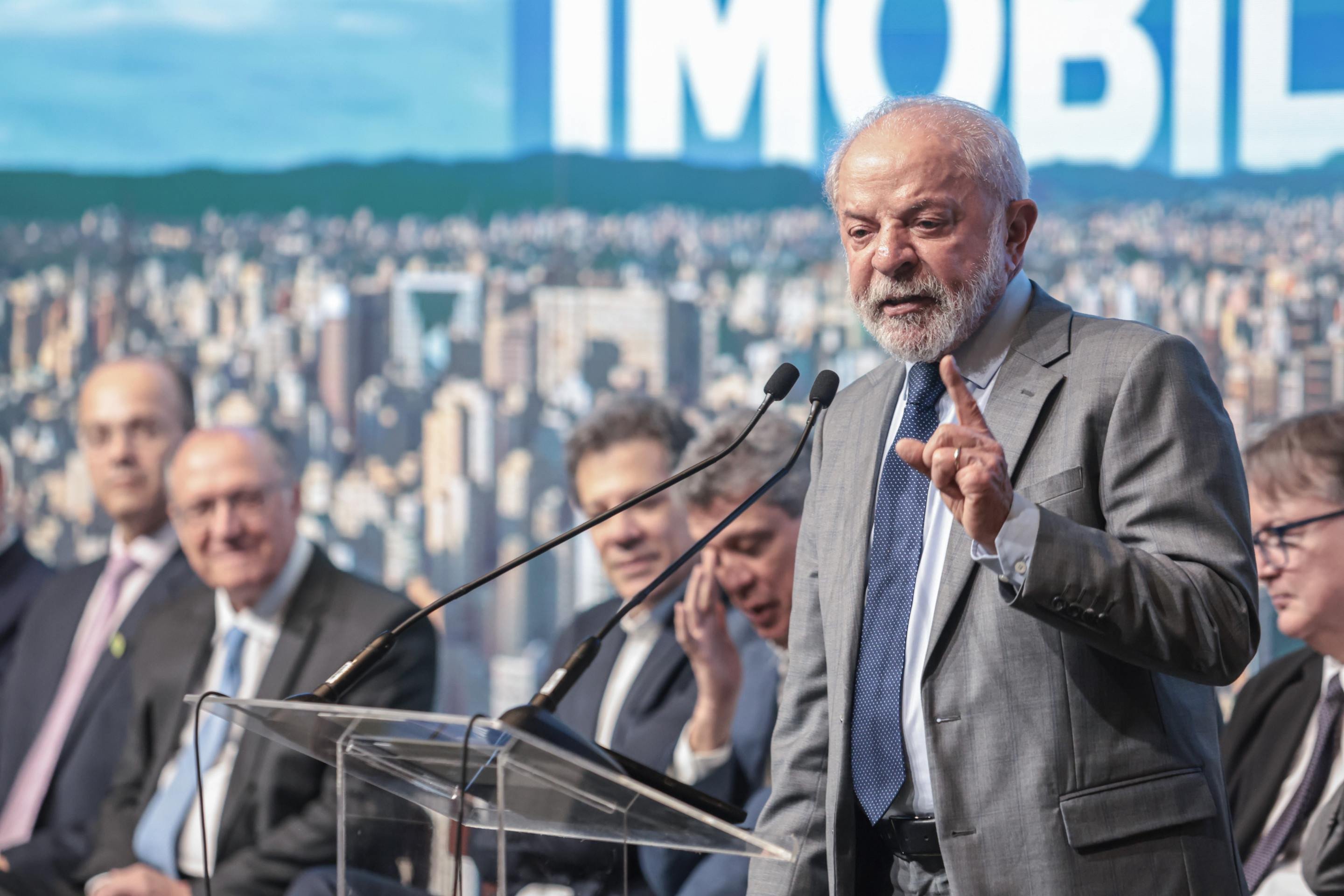 Em modo 2026, Lula diz que 