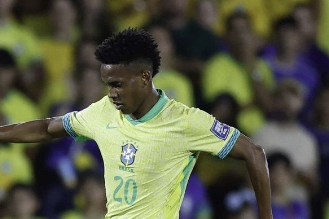 ESTÊVÃO – Fez um jogo de muita atitude, com dois gols de qualidade e uma assistência para o gol anulado de Casemiro. Muito à vontade com a camisa da Seleção. NOTA 8,0. Foto: Rafael Ribeiro/CBF