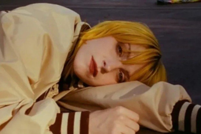 Hayley Williams aponta Morgan Wallen em música e fala sem filtros sobre racismo -  (crédito: TMJBrazil)