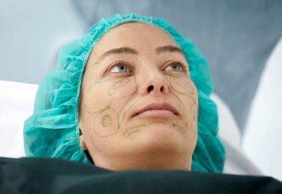 Julia Gilando fez a cirurgia na Turquia -  (crédito: Julia Gilando)