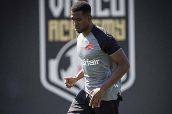 Cuesta volta aos treinos pelo Vasco; Thiago Mendes também é reforço -  (crédito: Foto: Matheus Lima/Vasco)