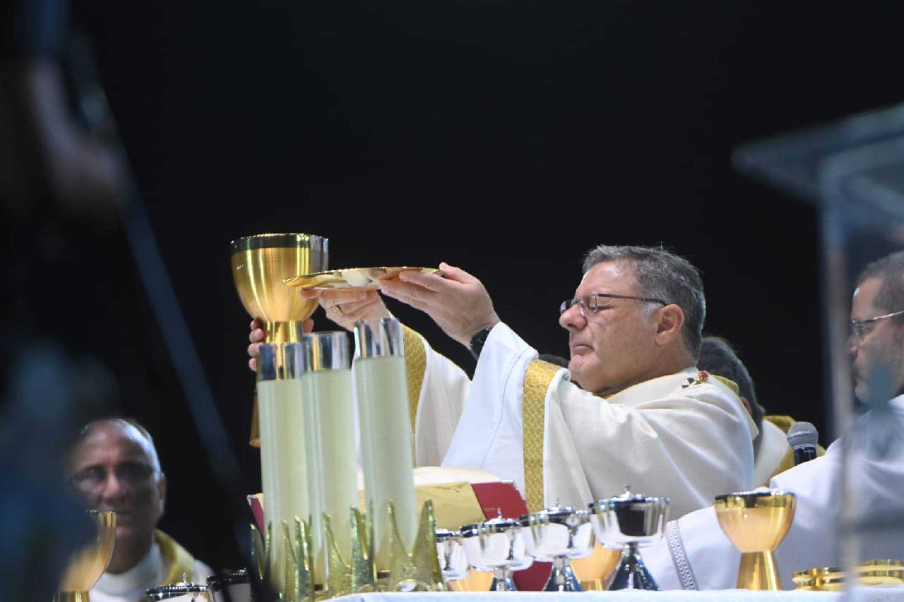 O arcebispo Dom Paulo Cesar destacou ainda que a devoção à Padroeira fortalece a esperança dos fiéis