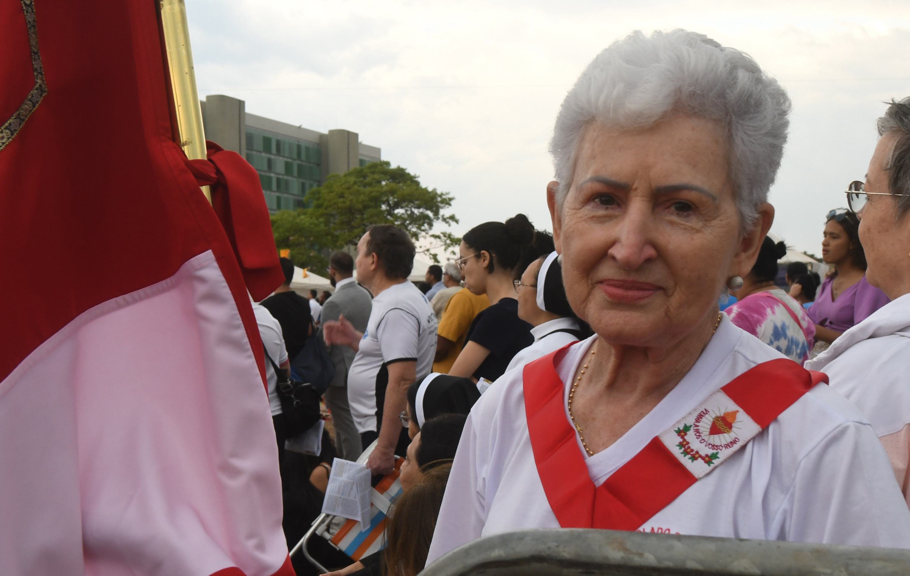 Lindomara se emocionou ao relembrar os milagres intercedidos pela Padroeira