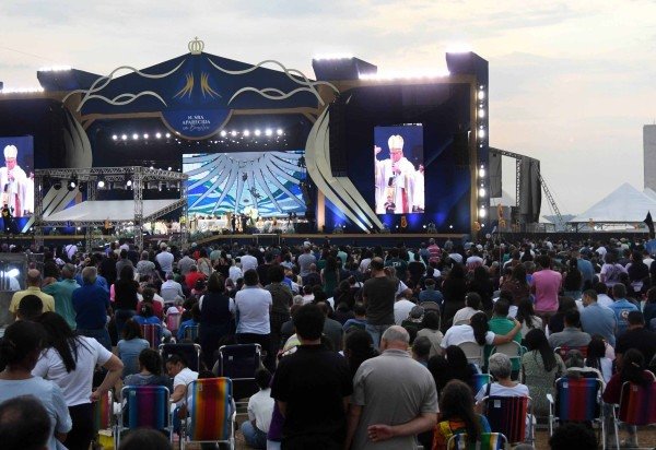  Ed Alves CB/DA Press. 