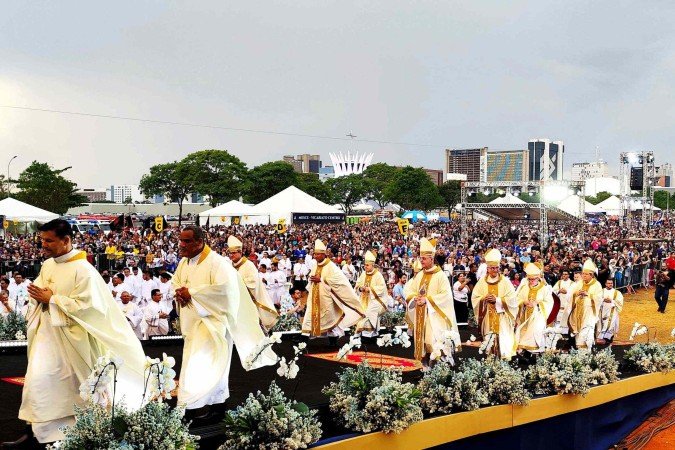 Festa de Nossa Senhora Aparecida reúne fiéis de toda a capital  -  (crédito: Ed Alves/CB/D.A Press)