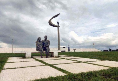 Quinta-feira ser&aacute; de c&eacute;u nublado e chance de chuva isolada em Bras&iacute;lia
 -  (crédito: Ed Alves/CB) -Quinta-feira ser&aacute; de c&eacute;u nublado e chance de chuva isolada em Bras&iacute;lia
 -  (crédito: Ed Alves/CB)