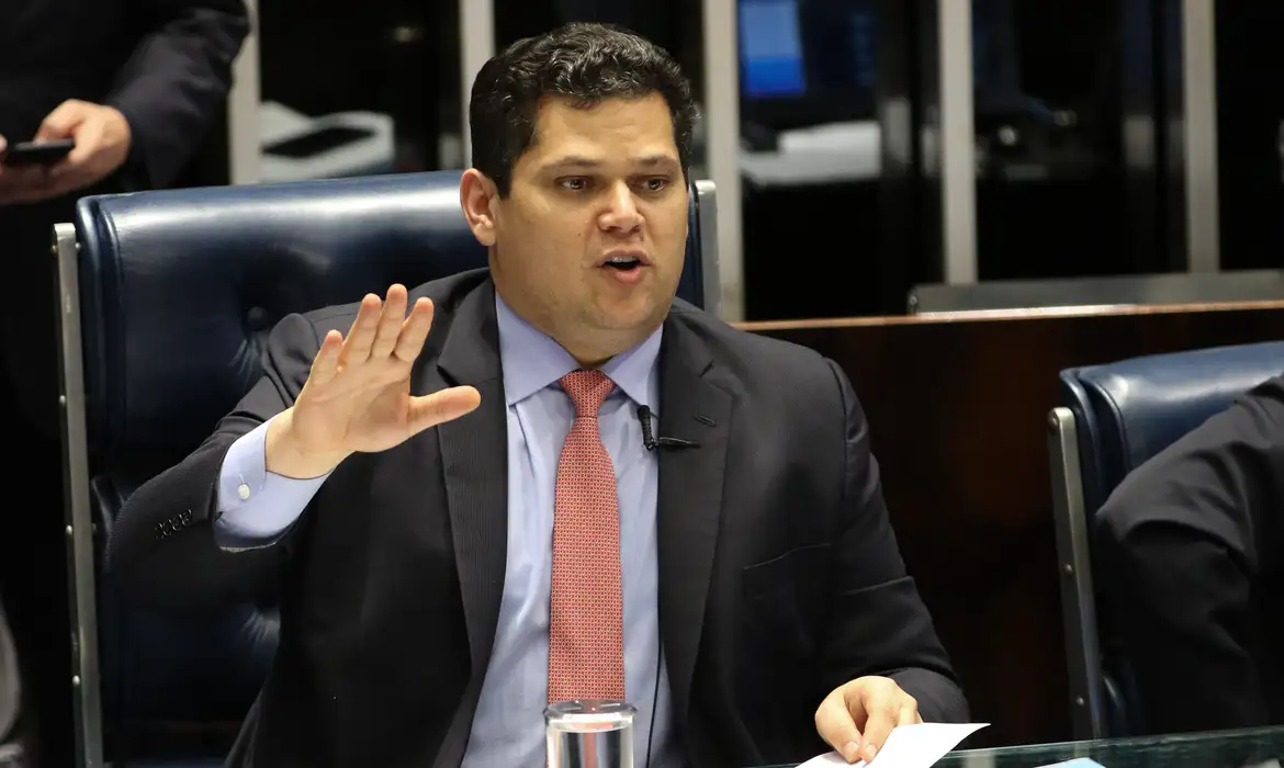 Movimentação é conduzida pelo presidente da Casa, Davi Alcolumbre (União-AP), com apoio de líderes da oposição -  (crédito: Fabio Rodrigues Pozzebom/Agência Brasil)