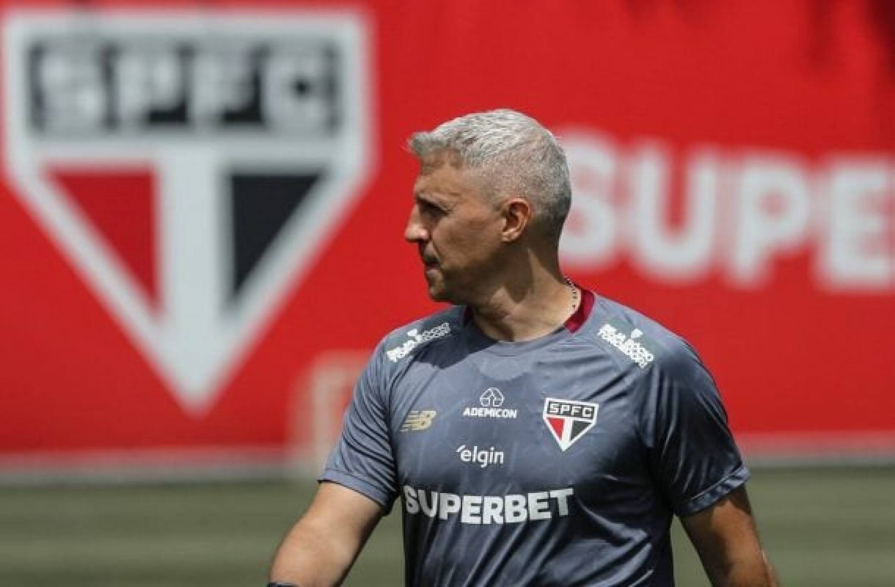 Crespo ganha boa notícia no São Paulo durante a Data Fifa