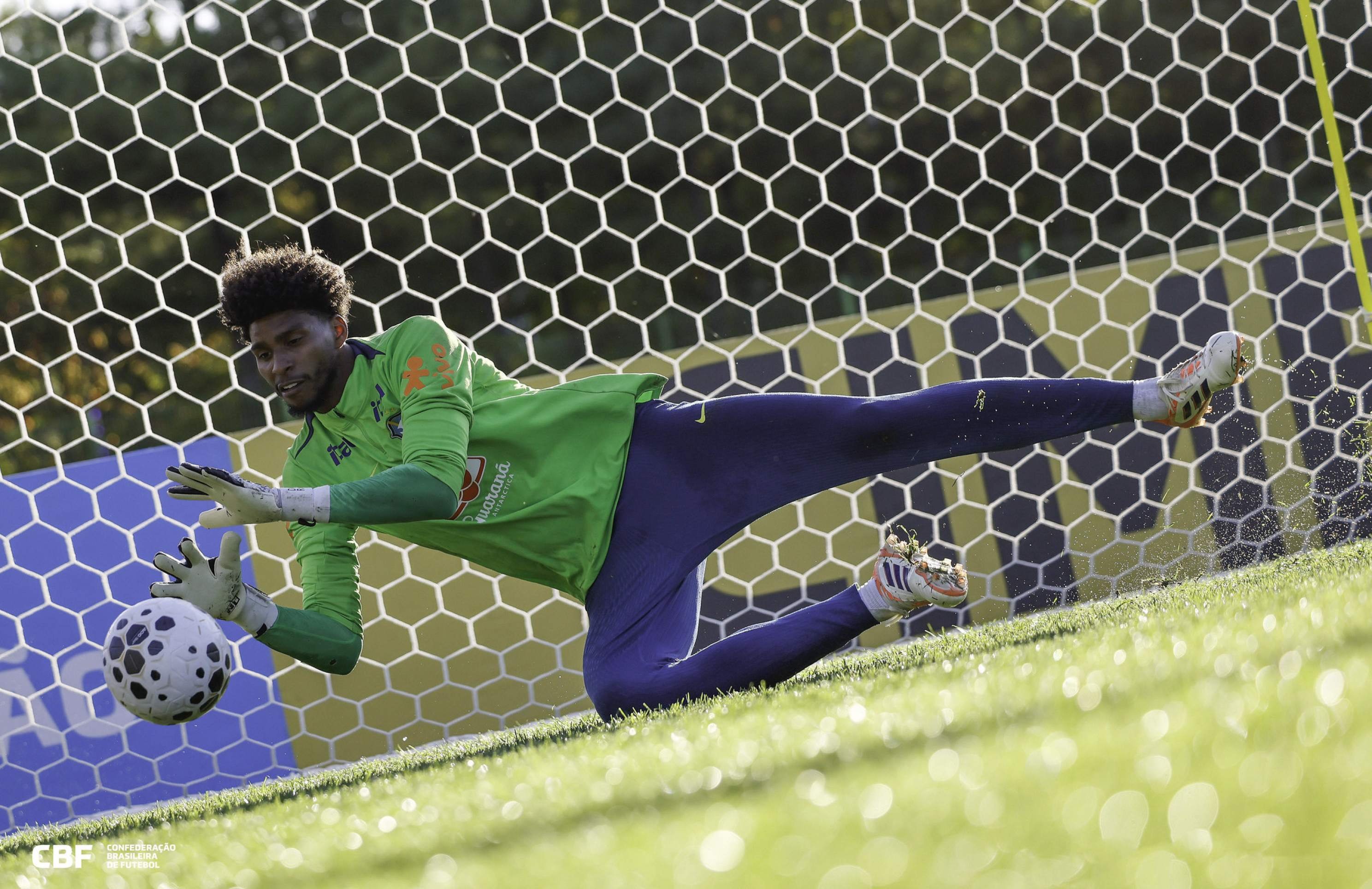 Japão x Brasil: Ancelotti troca os pés pelas mãos no amistoso em Tóquio