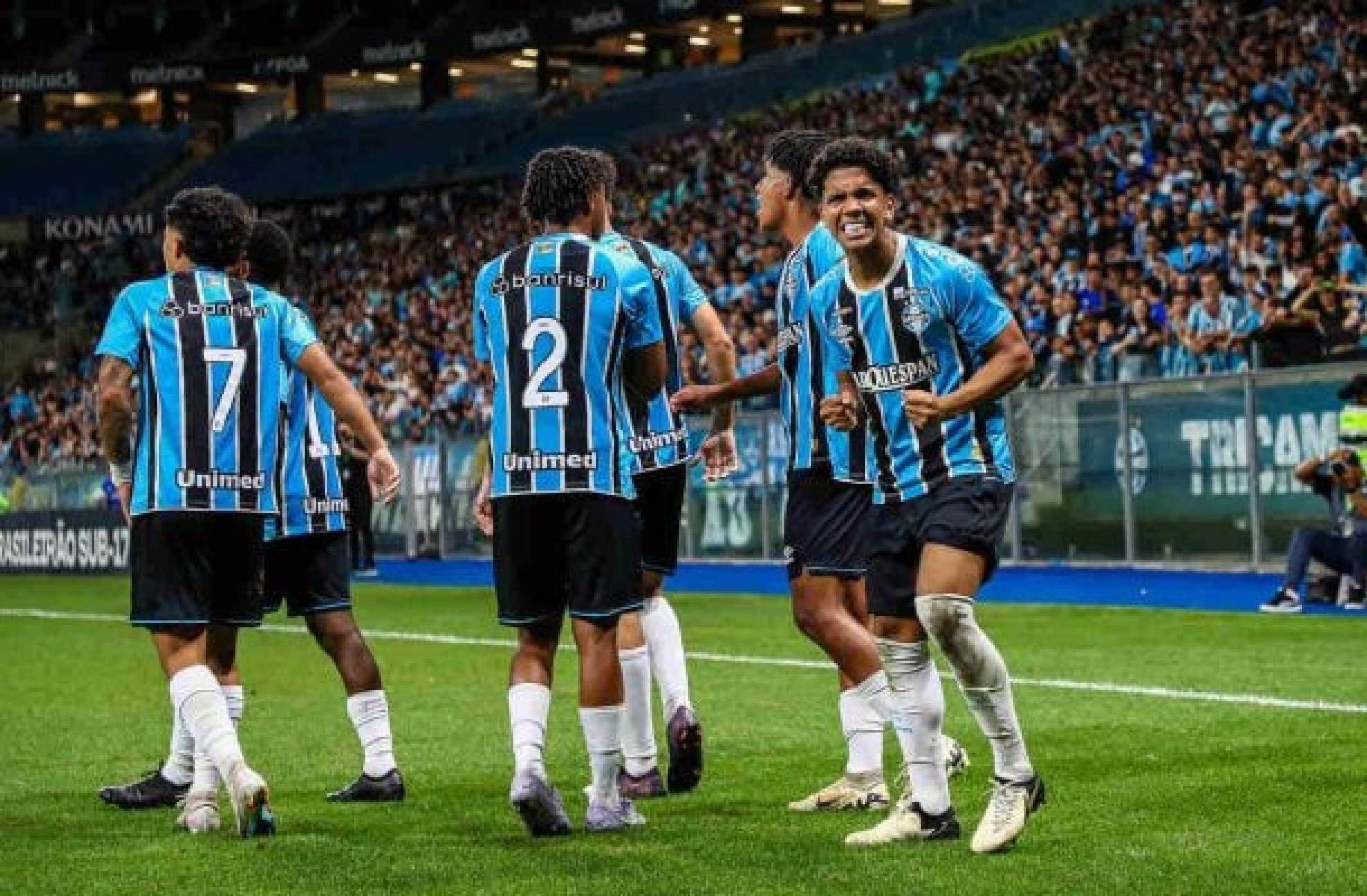 Grêmio goleia Atlético e sai na frente na final do Brasileirão Sub-17