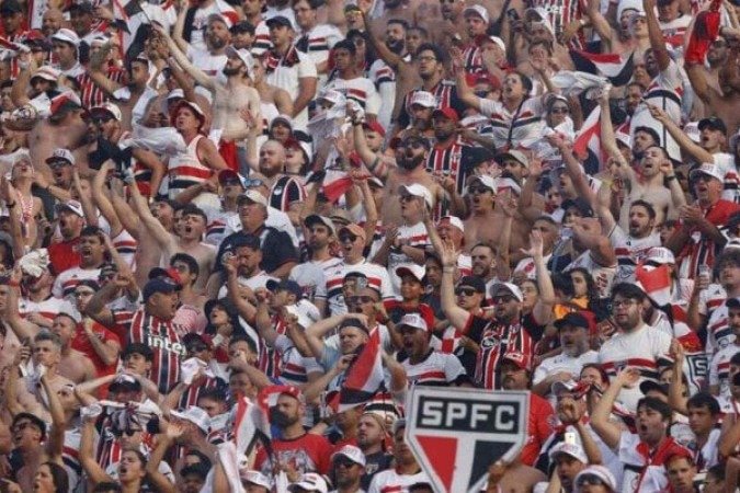 São Paulo será julgado por cantos homofóbicos de torcedores em clássico contra o Corinthians - (crédito: Foto: Paulo Pinto / saopaulofc.net) São Paulo será julgado por cantos homofóbicos de torcedores em clássico contra o Corinthians - (crédito: Foto: Paulo Pinto / saopaulofc.net)